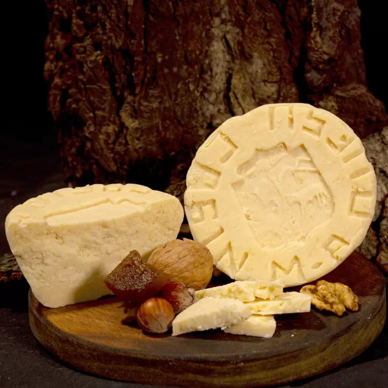 Queso Casín Redes